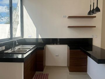 Casa en venta en Privada Residencial  Conkal, Mérida Yucatán.