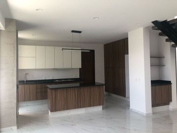 Casa Nueva en Venta – Bosques de Santa Anita, Guadalajara Diseño minimalista
