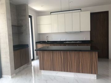 Casa Nueva en Venta – Bosques de Santa Anita, Guadalajara Diseño minimalista