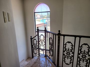 - SE VENDE CASA EN COL. ZONA CENTRO EN CD. CUAUHTEMOC, CHIH