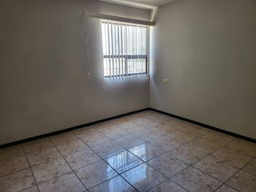 - SE VENDE CASA EN COL. ZONA CENTRO EN CD. CUAUHTEMOC, CHIH