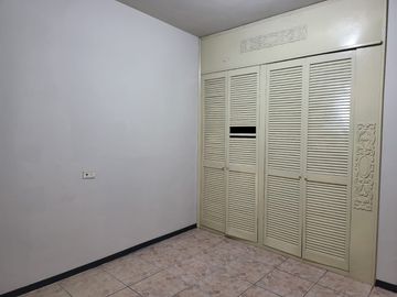- SE VENDE CASA EN COL. ZONA CENTRO EN CD. CUAUHTEMOC, CHIH