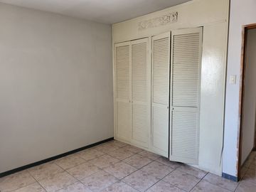 - SE VENDE CASA EN COL. ZONA CENTRO EN CD. CUAUHTEMOC, CHIH
