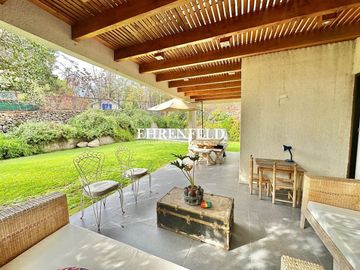 Peñalolen.Álvaro Casanova. Estilo Mediterranea en condominio.