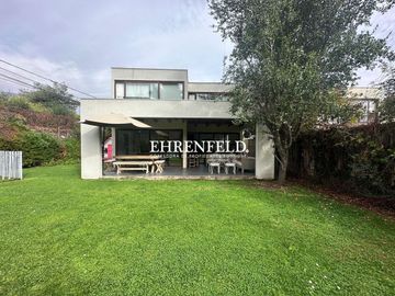 Peñalolen.Álvaro Casanova. Estilo Mediterranea en condominio.