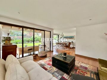 Peñalolen.Álvaro Casanova. Estilo Mediterranea en condominio.