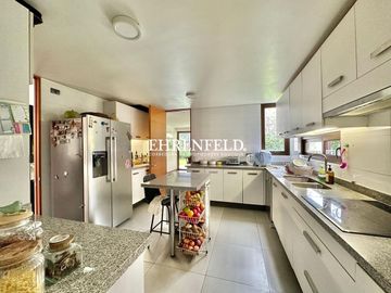 Peñalolen.Álvaro Casanova. Estilo Mediterranea en condominio.