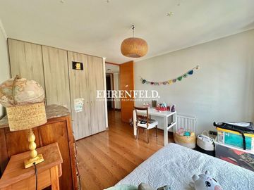 Peñalolen.Álvaro Casanova. Estilo Mediterranea en condominio.