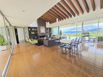 Venta Finca Luxury en Rionegro El Tablazo | Amoblada y con 2 caballos