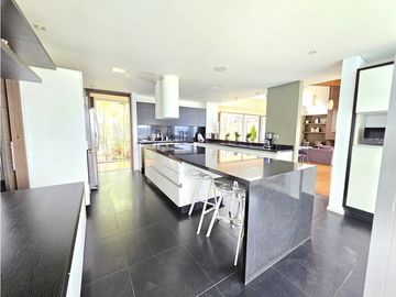 Venta Finca Luxury en Rionegro El Tablazo | Amoblada y con 2 caballos