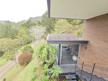 Venta Finca Luxury en Rionegro El Tablazo | Amoblada y con 2 caballos