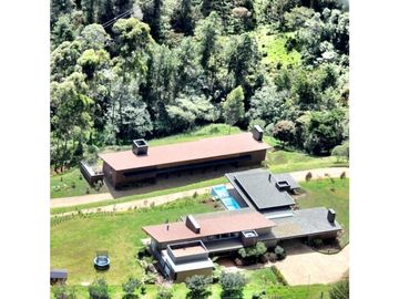 Venta Finca Luxury en Rionegro El Tablazo | Amoblada y con 2 caballos