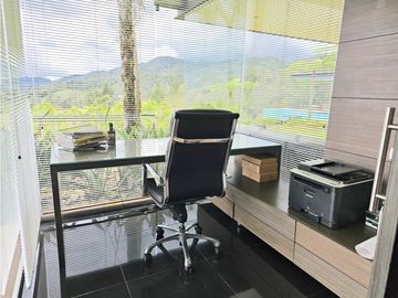 Venta Finca Luxury en Rionegro El Tablazo | Amoblada y con 2 caballos