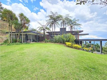 Venta Finca Luxury en Rionegro El Tablazo | Amoblada y con 2 caballos