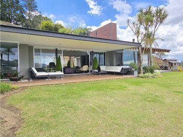 Venta Finca Luxury en Rionegro El Tablazo | Amoblada y con 2 caballos