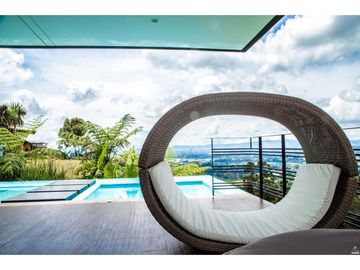 Venta Finca Luxury en Rionegro El Tablazo | Amoblada y con 2 caballos