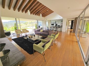 Venta Finca Luxury en Rionegro El Tablazo | Amoblada y con 2 caballos