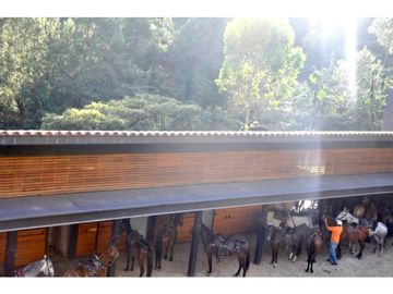 Venta Finca Luxury en Rionegro El Tablazo | Amoblada y con 2 caballos