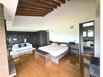 Venta Finca Luxury en Rionegro El Tablazo | Amoblada y con 2 caballos