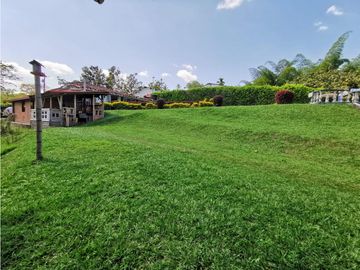 SE VENDE FINCA CAMPESTRE POR ALCALA VALLE