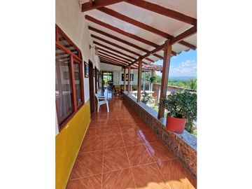 SE VENDE FINCA CAMPESTRE POR ALCALA VALLE
