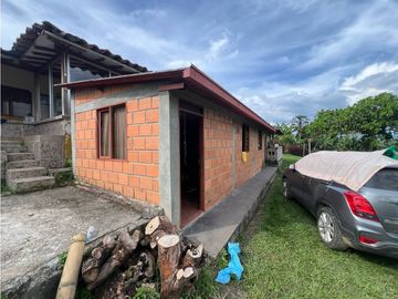 SE VENDE FINCA CAMPESTRE POR ALCALA VALLE