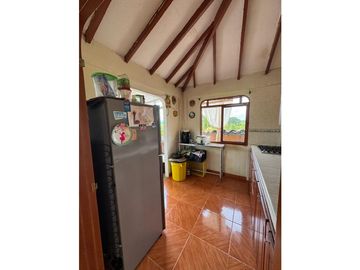 SE VENDE FINCA CAMPESTRE POR ALCALA VALLE