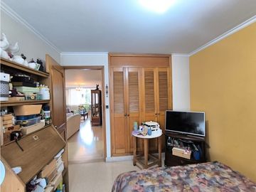 Apartamento en venta, Laureles, Cerca la iglesia santa teresita.