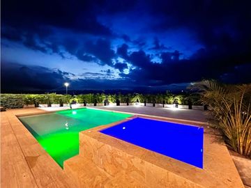 Casa Campestre Monumental