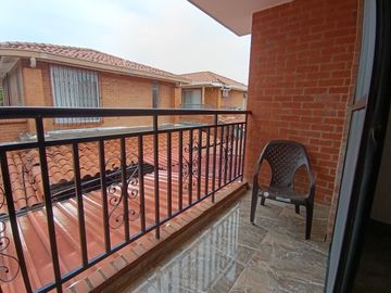 Vendo Casa De Dos Plantas En Conjunto Residencial La Herrería 5, Hacienda El Castillo