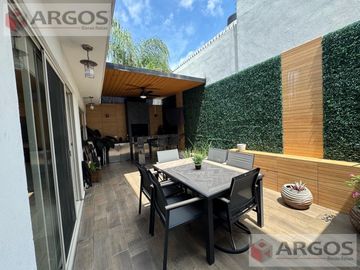 CASA EN VENTA EN LOMAS DEL VERGEL