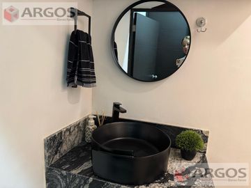 CASA EN VENTA EN LOMAS DEL VERGEL