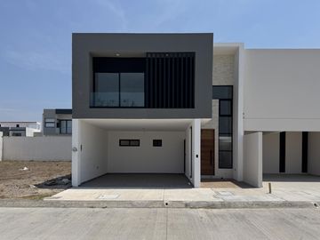 Casa Nueva en Venta Lomas del Dorado