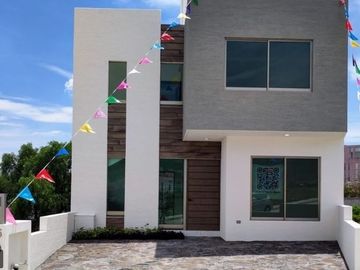 CASA CAÑADAS DEL BOSQUE, Tres Marías, zona de hospitales.