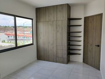 CASA CAÑADAS DEL BOSQUE, Tres Marías, zona de hospitales.