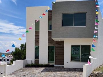 CASA CAÑADAS DEL BOSQUE, Tres Marías, zona de hospitales.