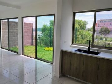 CASA CAÑADAS DEL BOSQUE, Tres Marías, zona de hospitales.