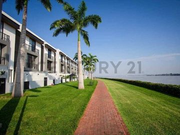 Venta Departamento Planta Baja en Mocolí
