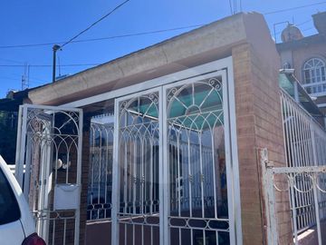 Casa en venta en Colonia Huentitán El Alto