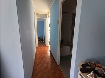 Vende Departamento  en El Raulí, Miraflores Alto (Para Remodelar)