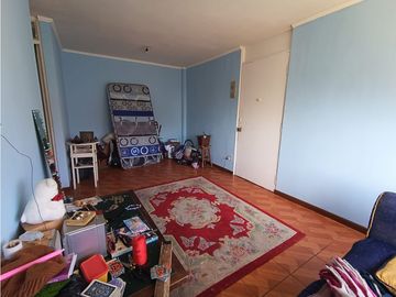 Vende Departamento  en El Raulí, Miraflores Alto (Para Remodelar)