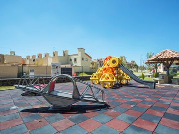 En venta casa en condominio Real de Segovia, Huejotzingo, Puebla.