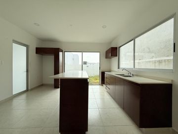 CASA EN VENTA FRACCIONAMIENTO LOMAS DE LA RIOJA, RIVIERA VERACRUZANA, ALVAADO, VERACRUZ