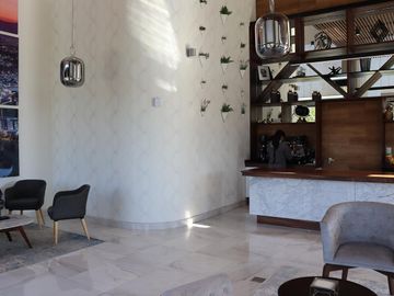 PENTHOUSE EN VENTA EN TORRE ARTEMA, ZONA ANGELÓPOLIS