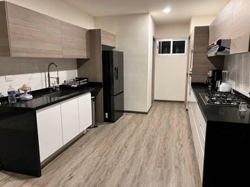 PENTHOUSE EN VENTA EN TORRE ARTEMA, ZONA ANGELÓPOLIS
