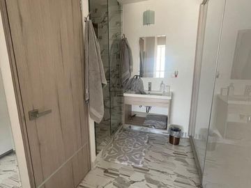PENTHOUSE EN VENTA EN TORRE ARTEMA, ZONA ANGELÓPOLIS