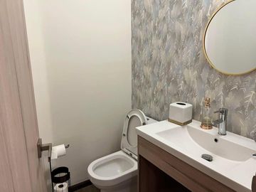 PENTHOUSE EN VENTA EN TORRE ARTEMA, ZONA ANGELÓPOLIS