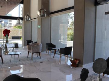 PENTHOUSE EN VENTA EN TORRE ARTEMA, ZONA ANGELÓPOLIS