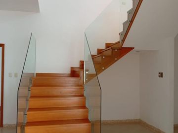 Casa exclusiva de 456 m² en La Riviera, Piura