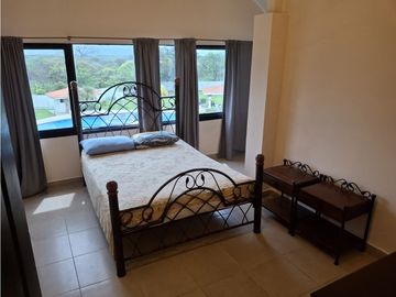 APARTAMENTO DE PLAYA A LA VENTA PH BRISAS DE CORONADO